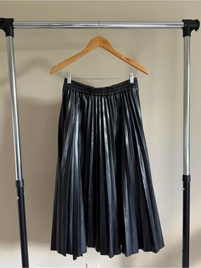 Max Studio Black Pleated Faux Leather Midi Skirt